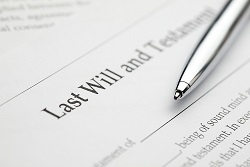 Image of a last will and testament and pen